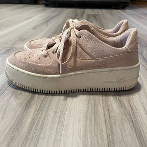 ***SOLD***Nike Air Force 1- size 6